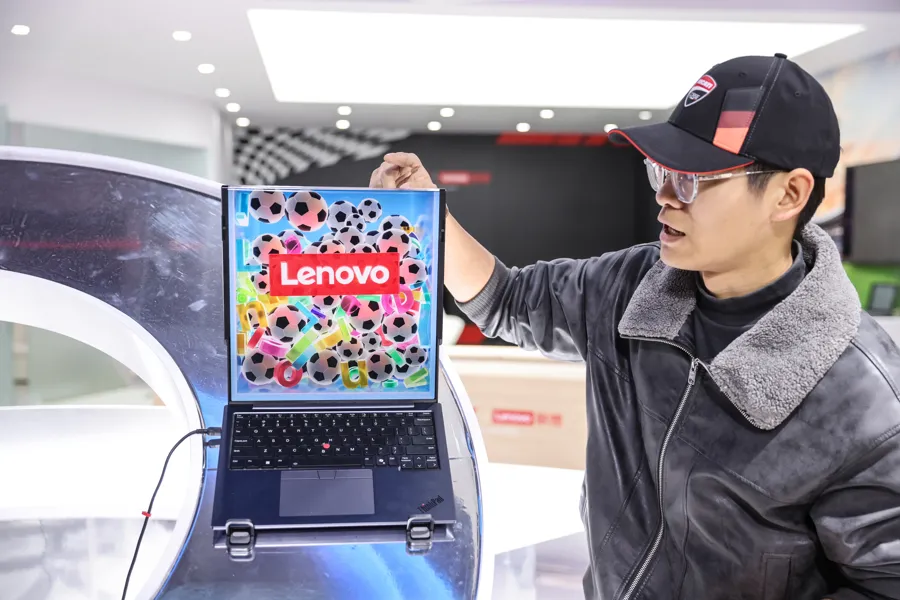 联想卷轴屏笔记本演示