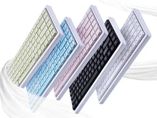 五款配色机械键盘排列展示图