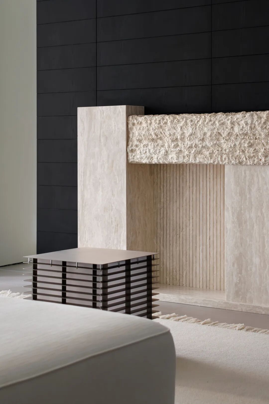 壁炉与沙发区细节