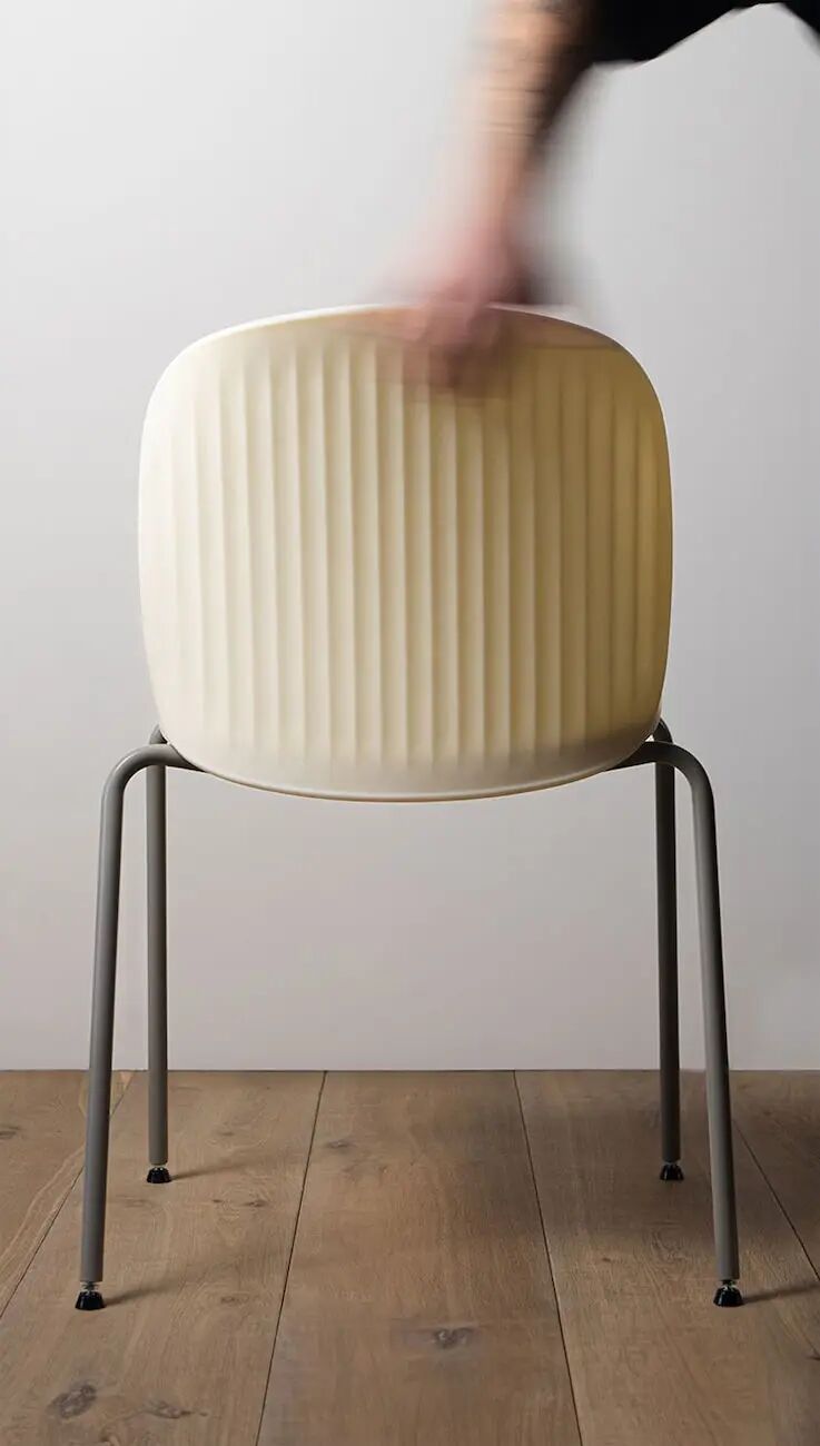 垂直条纹椅子整体