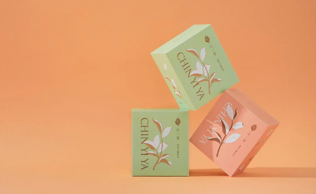 沁一叶三盒包装橙色背景展示