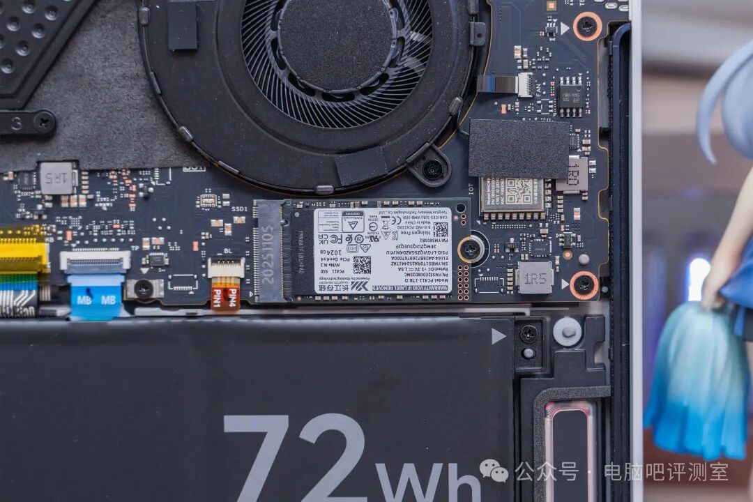 原装PC411 SSD特写