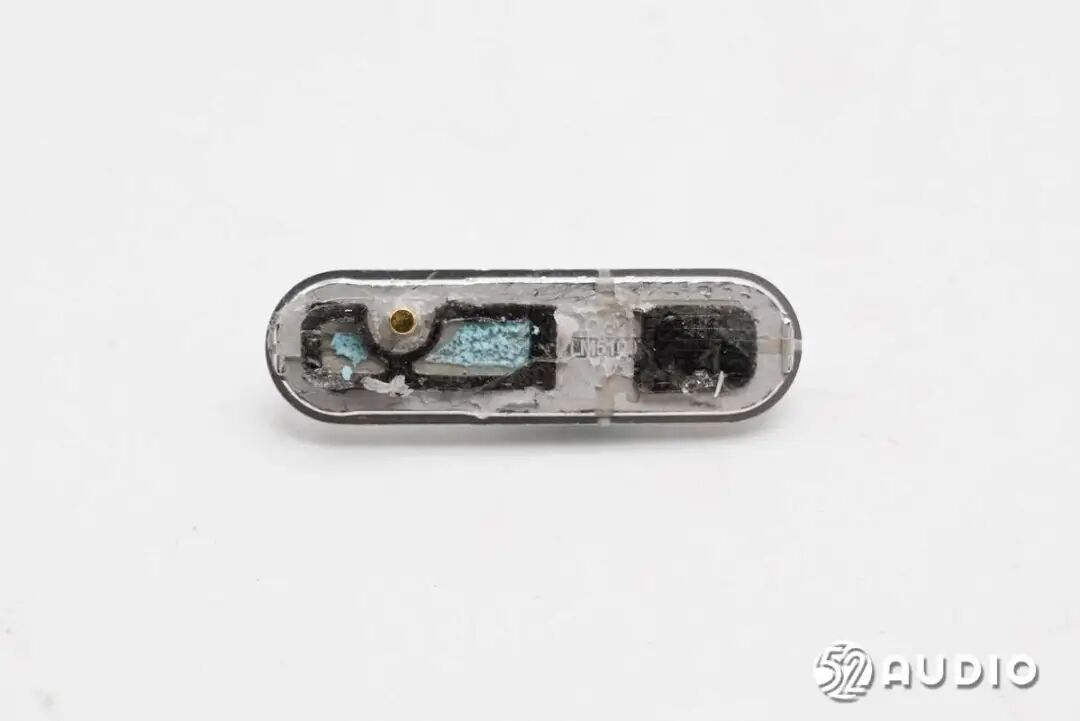 耳机柄盖板内侧