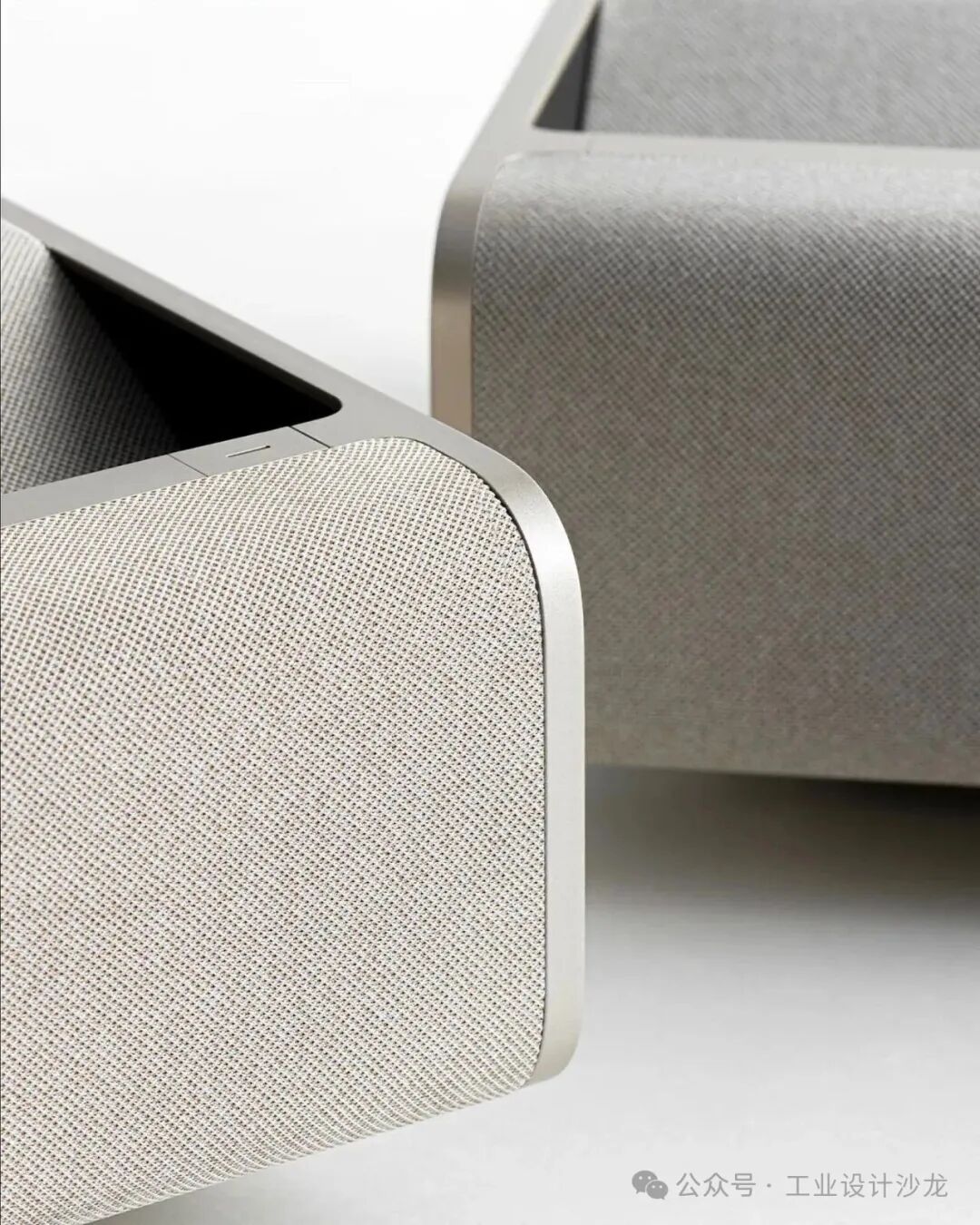 现代简约风格音箱设计