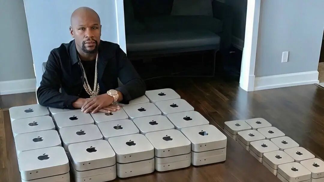 堆叠多台 Mac mini 的图片