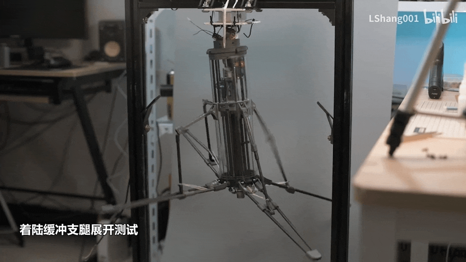 着陆缓冲支腿展开测试动图，机构伸展过程